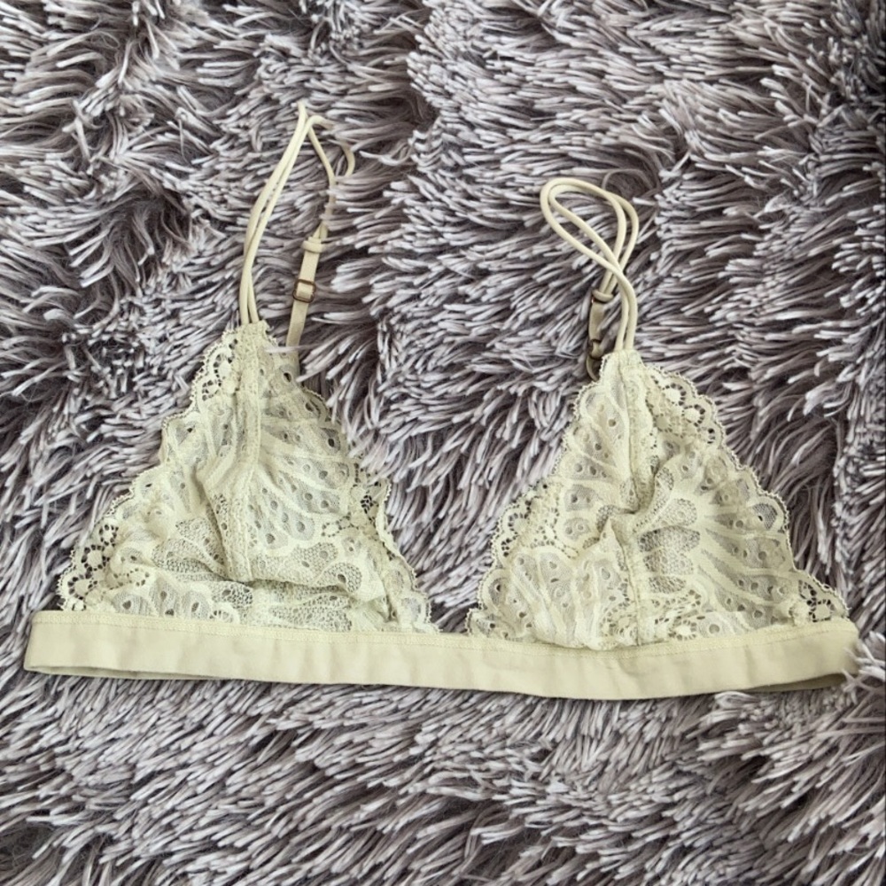 aritzia bralette